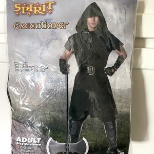 SPIRIT HALLOWEEN EXECUTIONER COSTUME